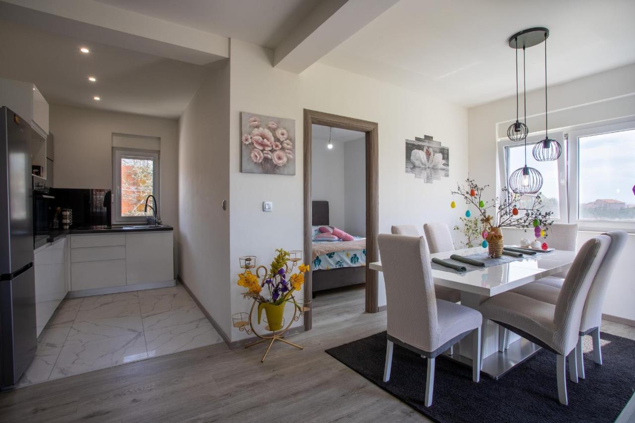 Apartman Nikol Kastela Exterior photo